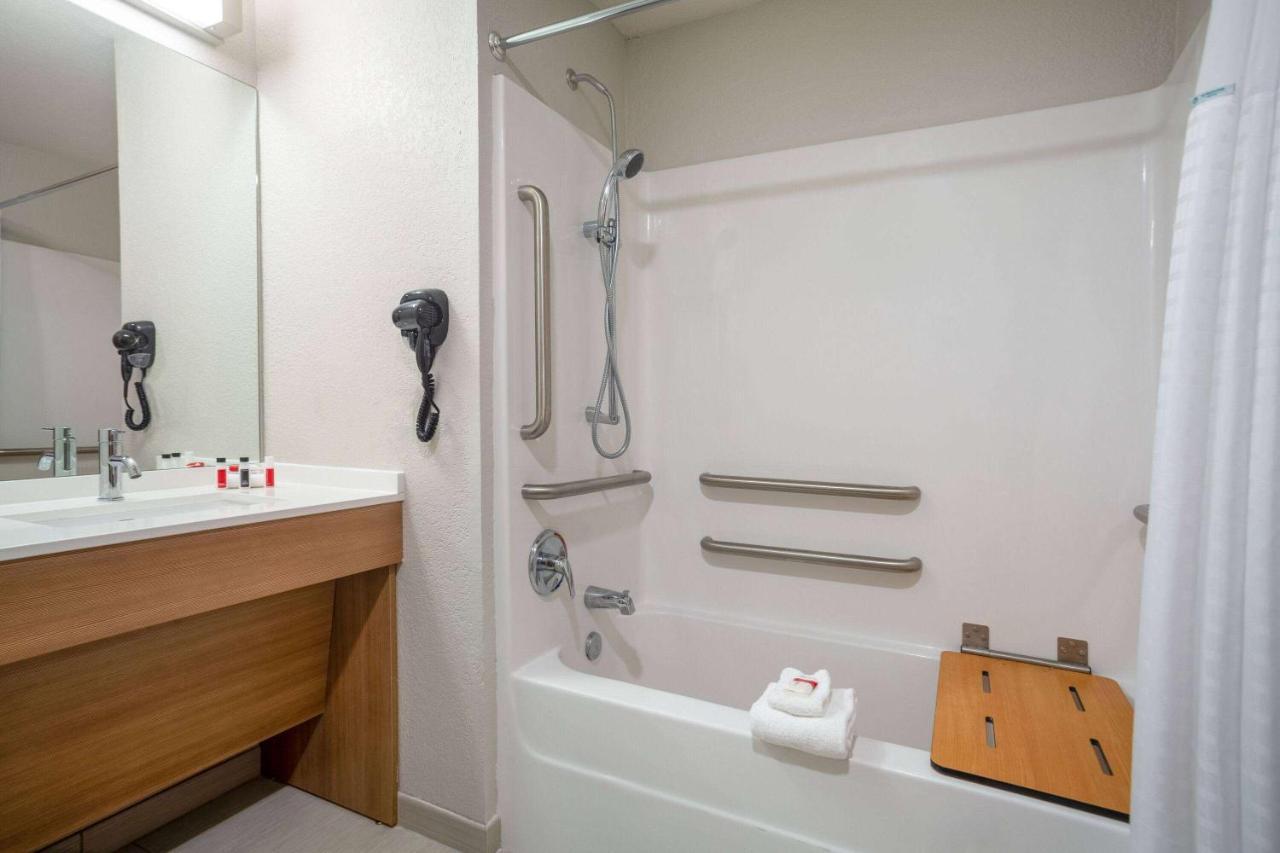 Microtel Inn & Suites By Wyndham Liberty Ne Kansas City Area Luaran gambar
